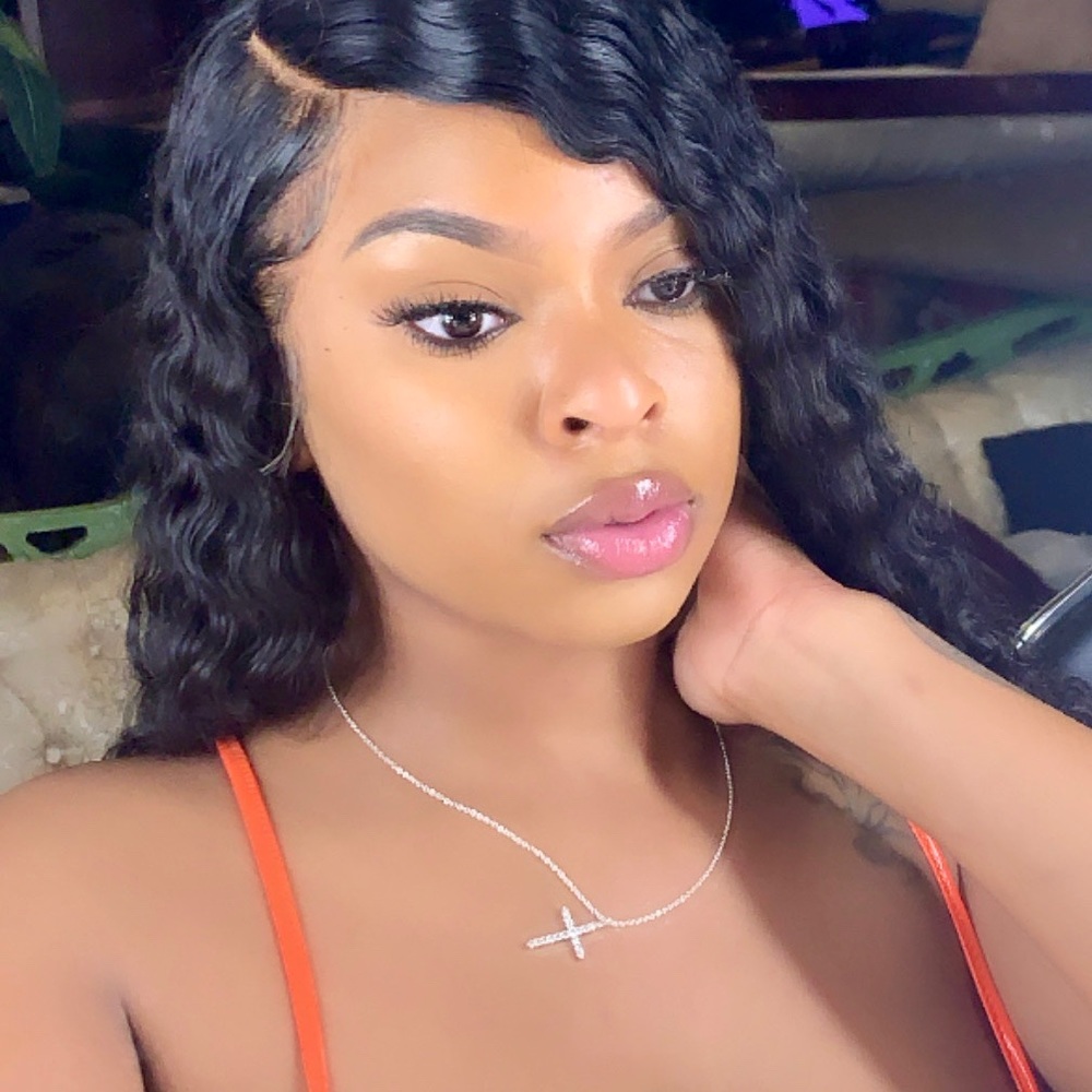 Meet your Posher, Maniah